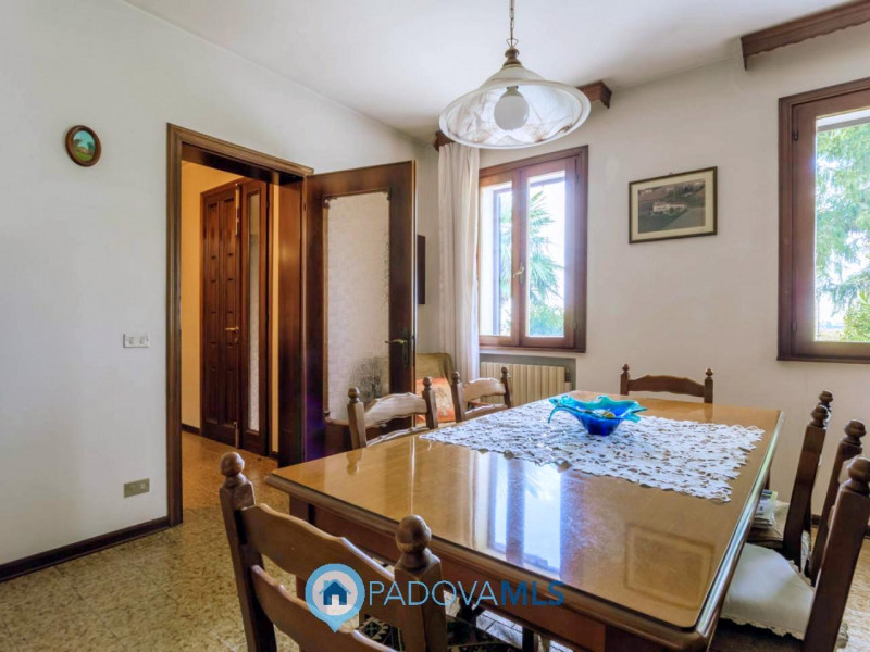 Immobile in esclusiva al Gruppo Padova MLS

Immersa nel verde ma comodamente vicina al centro del...