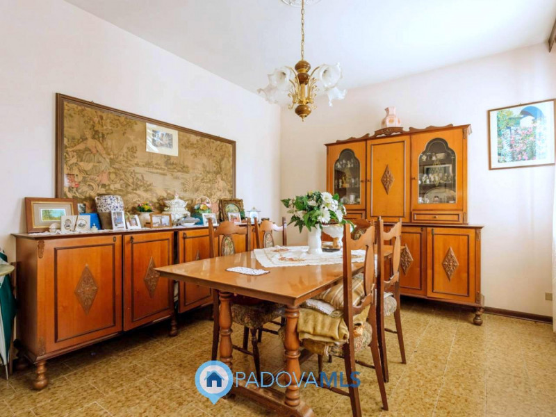 Immobile in esclusiva al Gruppo Padova MLS

Immersa nel verde ma comodamente vicina al centro del...