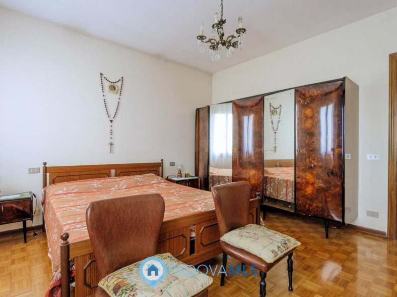 Immobile in esclusiva al Gruppo Padova MLS

Immersa nel verde ma comodamente vicina al centro del...