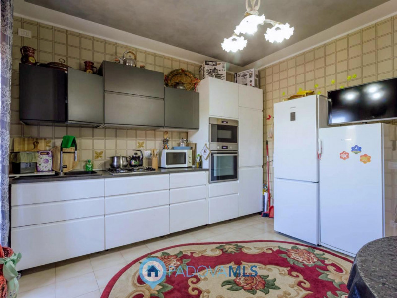 Immobile in esclusiva al Gruppo Padova MLS

In una tranquilla zona residenziale del Comune di San...