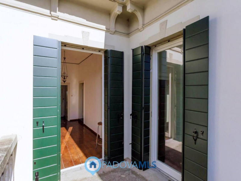 Immobile in esclusiva al Gruppo Padova MLS

Nel centro di Agna, proponiamo in vendita una casa si...