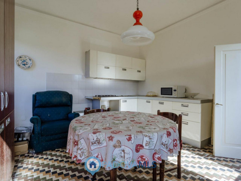 Immobile in esclusiva al Gruppo Padova MLS
Nel centro di Agna, proponiamo in vendita una casa sin...