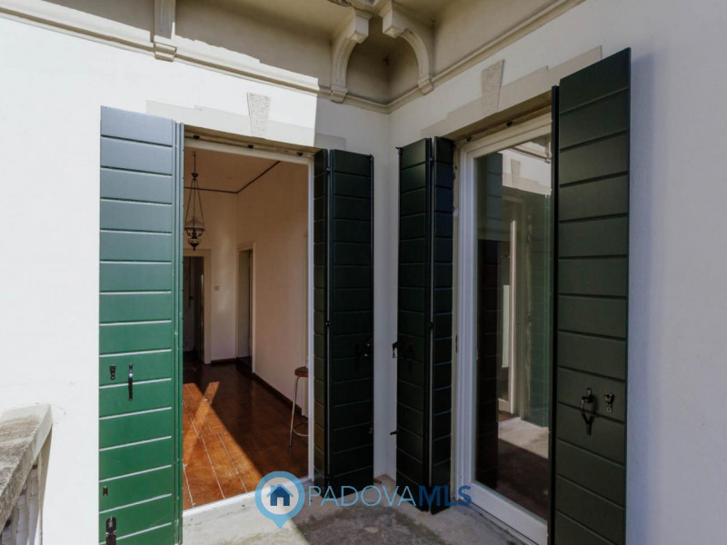 Immobile in esclusiva al Gruppo Padova MLS
Nel centro di Agna, proponiamo in vendita una casa sin...