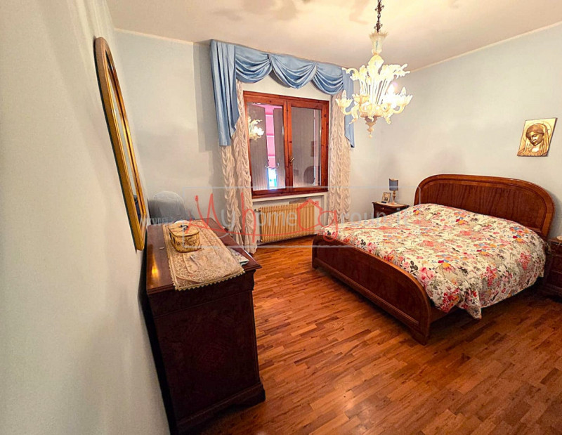 SACCOLONGO - (Rif.V359-s) - Scopri questa straordinaria villa situata nel cuore di Saccolongo, un...