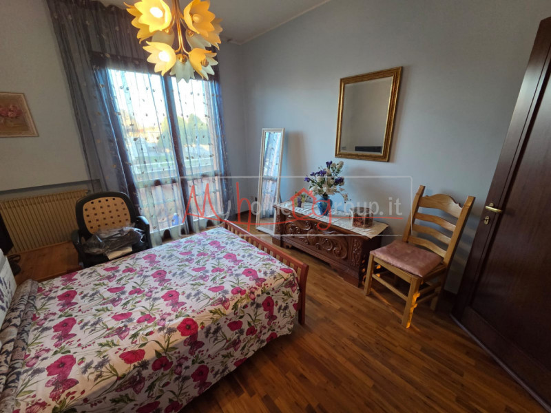 SACCOLONGO - (Rif.V359-s) - Scopri questa straordinaria villa situata nel cuore di Saccolongo, un...