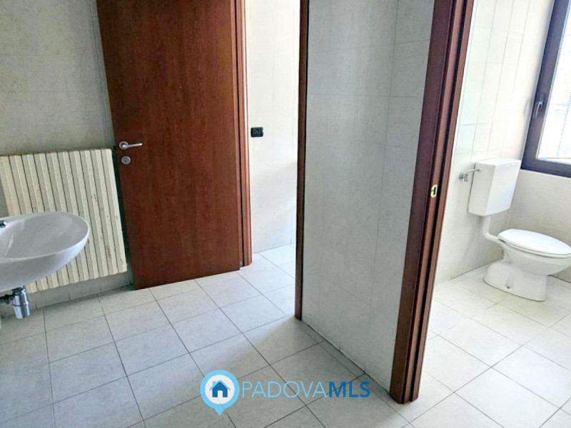 Immobile in esclusiva al Gruppo Padova MLS

PADOVA Zona Industriale Est. Scopri questo spazioso u...