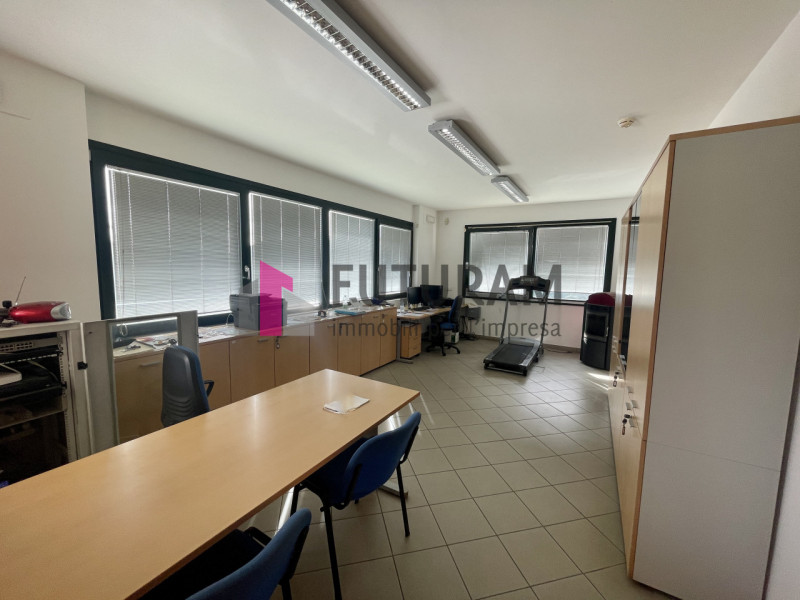 RIF: 106.V.NM - CAMPAGNA LUPIA (VE) - PER INFO 340 335 8378 - 0444/310220

propongo in vendita un...