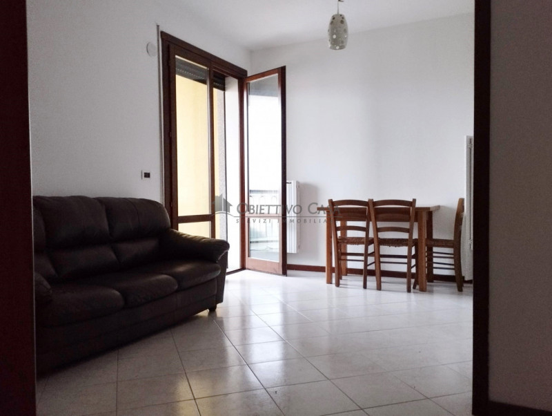 Rif. ME105 - Proponiamo accogliente appartamento di 60 mq situato al secondo piano di una palazzi...