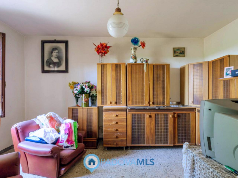 Immobile in esclusiva al Gruppo Padova MLS

Tra le campagne silenziose di Prà D’Este, dove la nat...