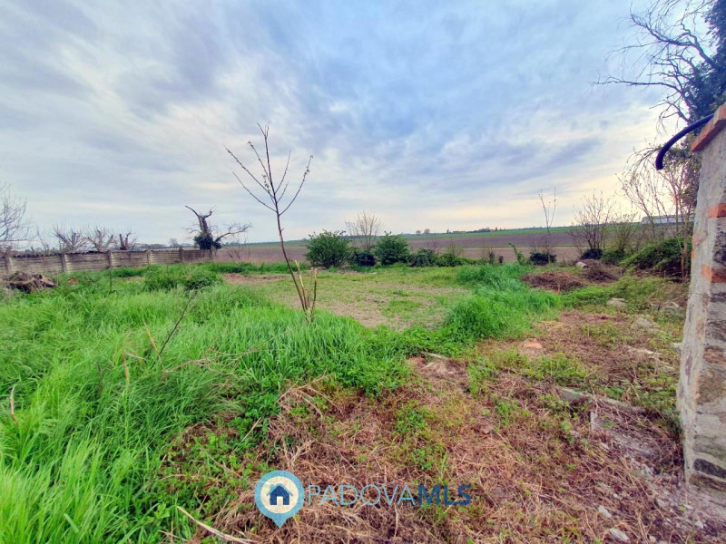 Immobile in esclusiva al Gruppo Padova MLS

A Pozzonovo, porzione di bifamiliare al grezzo con am...