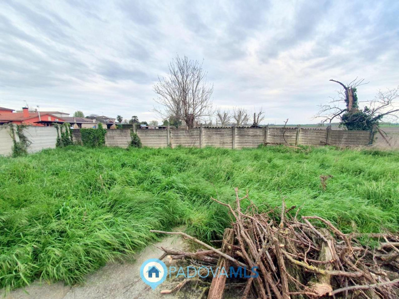 Immobile in esclusiva al Gruppo Padova MLS

A Pozzonovo, porzione di bifamiliare al grezzo con am...