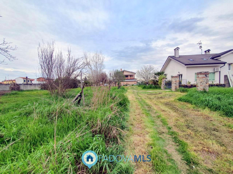 Immobile in esclusiva al Gruppo Padova MLS

A Pozzonovo, porzione di bifamiliare al grezzo con am...