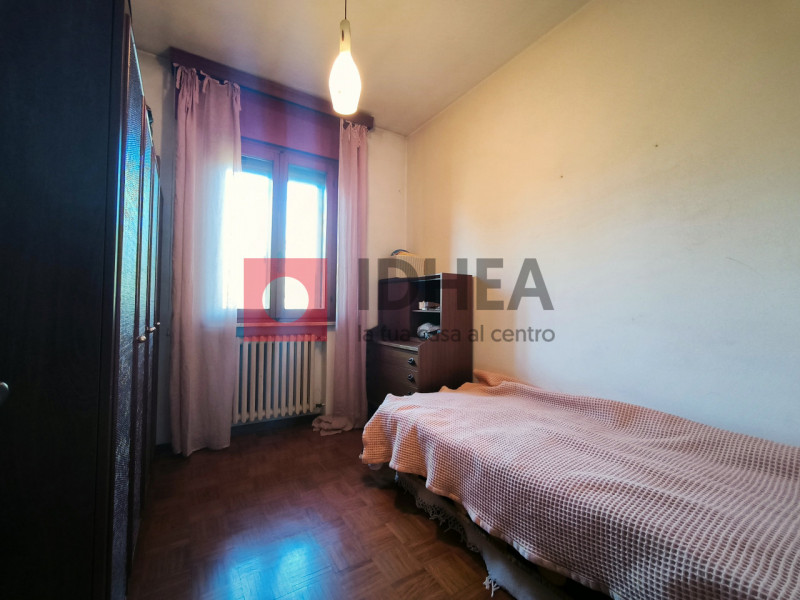 TREVISO SANT'ANGELO RIF. "UTA1"

A 5 minuti dal centro cittadino, proponiamo in vendita casa sing...