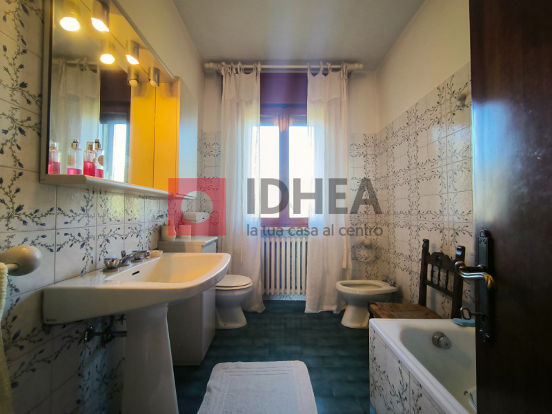 TREVISO SANT'ANGELO RIF. "UTA1"

A 5 minuti dal centro cittadino, proponiamo in vendita casa sing...