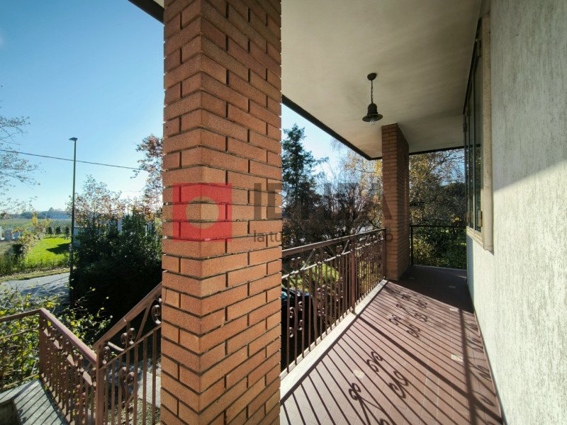 TREVISO SANT'ANGELO RIF. "UTA1"

A 5 minuti dal centro cittadino, proponiamo in vendita casa sing...