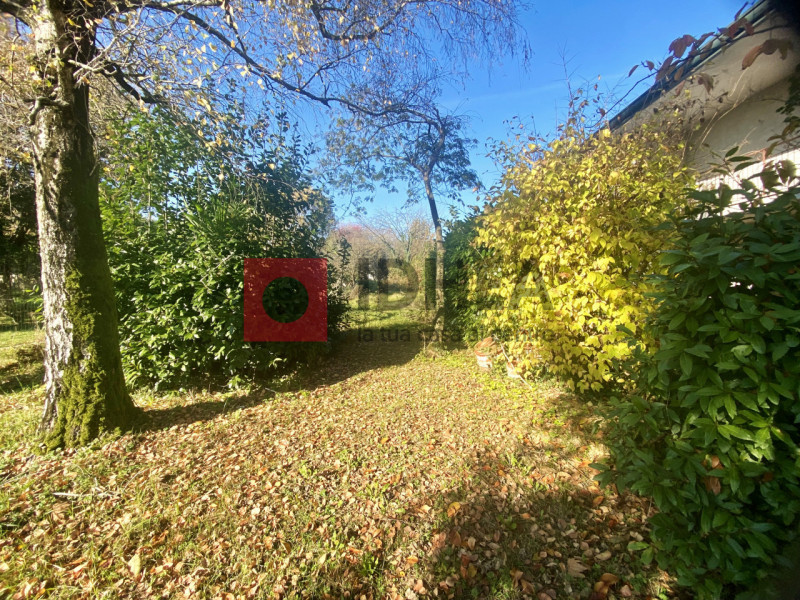 TREVISO SANT'ANGELO RIF. "UTA1"

A 5 minuti dal centro cittadino, proponiamo in vendita casa sing...