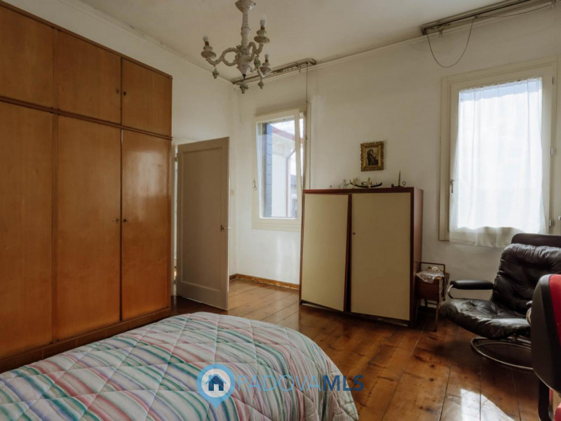 Immobile in esclusiva al Gruppo Padova MLS
Nel centro di Agna, proponiamo in vendita una casa sin...