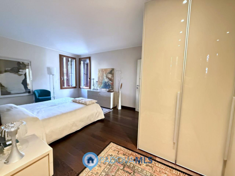 Immobile in esclusiva al Gruppo Padova MLS

PONSO: paesino a 5 km da Este, contesto silenzioso ed...