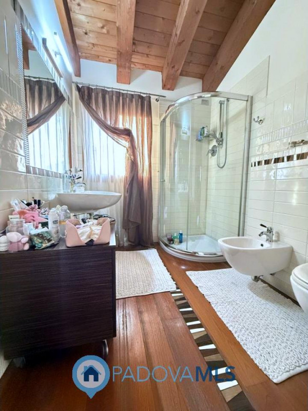 Immobile in esclusiva al Gruppo Padova MLS

PONSO: paesino a 5 km da Este, contesto silenzioso ed...