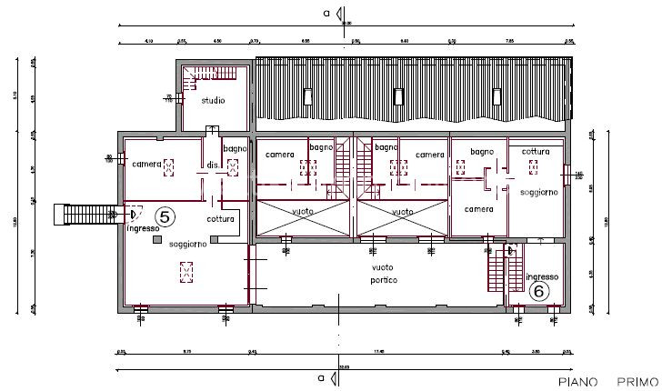 Scopri il Complesso Rustico San Daniele, un affascinante immobile situato nel cuore di Abano Term...