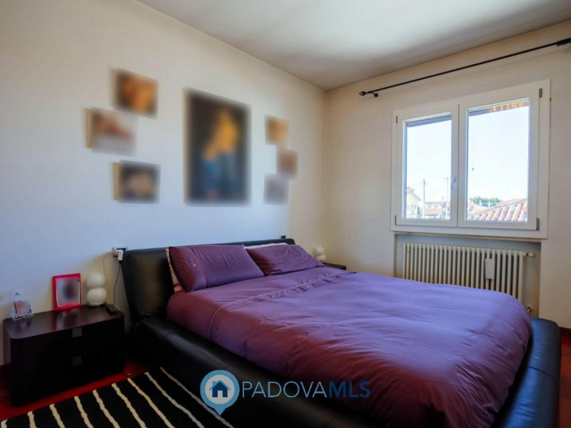 Immobile in esclusiva al Gruppo Padova MLS

Vendesi, a pochissima distanza dal centro di Solesino...