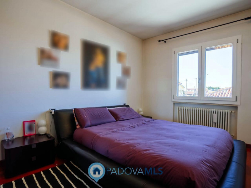 Immobile in esclusiva al Gruppo Padova MLS

Vendesi, a pochissima distanza dal centro di Solesino...