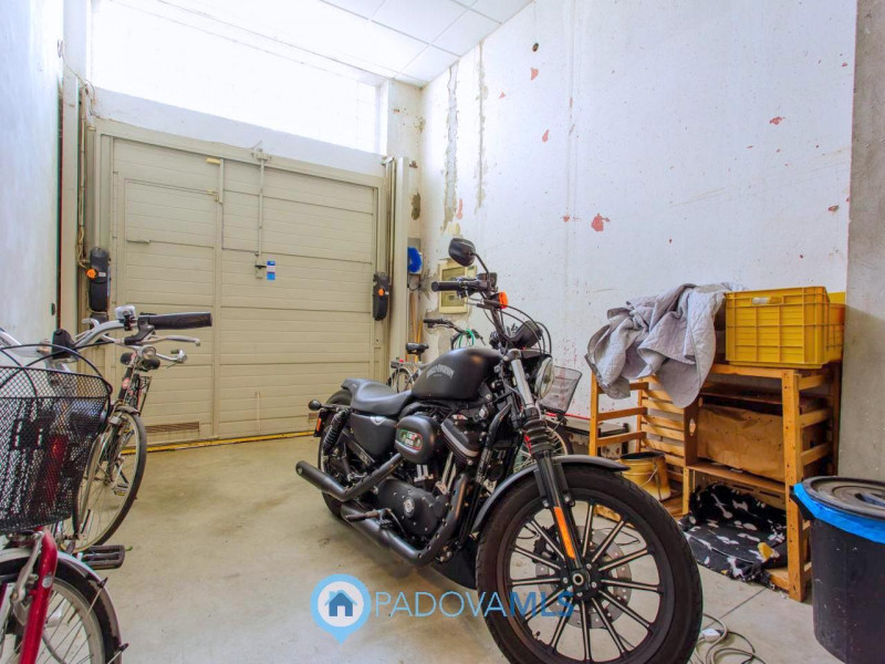 Immobile in esclusiva al Gruppo Padova MLS

Vendesi, a pochissima distanza dal centro di Solesino...