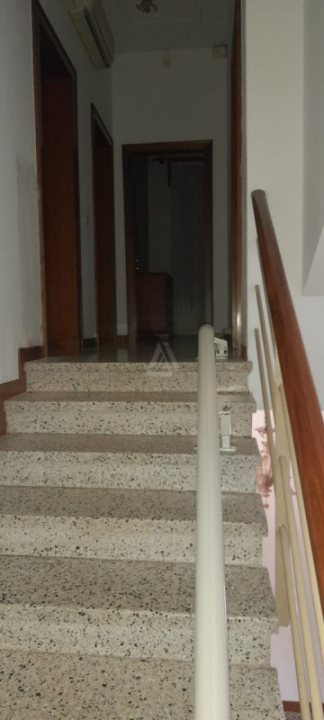 L' Agenzia Immobiliare IRIS propone in vendita luminosa casa singola a Villa d'Asolo situata in z...