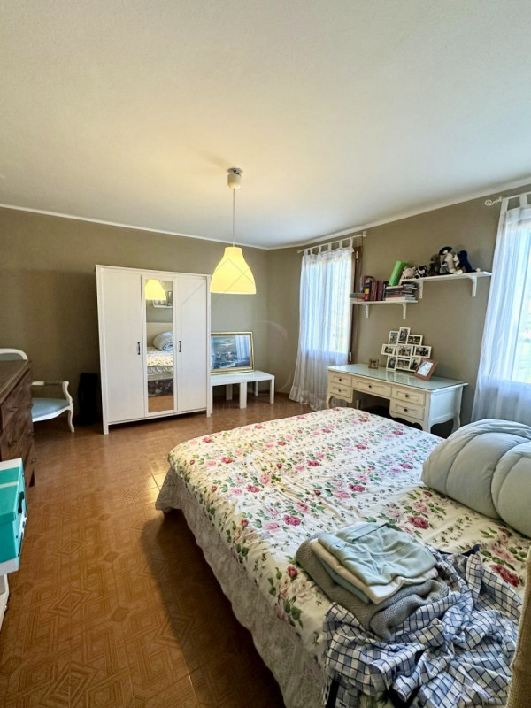 Nel cuore di Monteortone, in una zona residenziale tranquilla e ben servita, proponiamo in vendit...