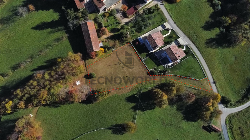 Scopri un'opportunità unica nel cuore della natura! Proponiamo in vendita un terreno edificabile ...