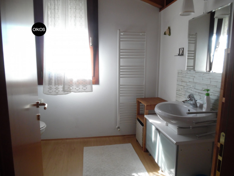 Arzergrande (PD) - Proponiamo porzione di bifamiliare con esposizione nord - ovest - sud, in otti...