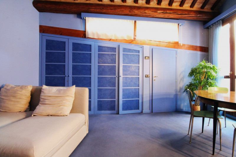 UBICAZIONE E CONTESTO

L’immobile è situato in una posizione strategica, nelle immediate vicinanz...