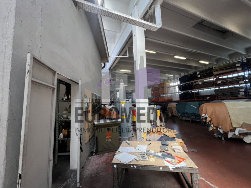 Rif. 209 – ANTONIO – Per informazioni: 338.4892021
EUROMEDIA propone in vendita un interessante i...