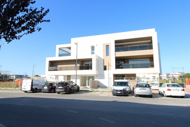 SAN GIACOMO: situato all'interno della nuova lottizzazione, condominio di nuova costruzione di so...