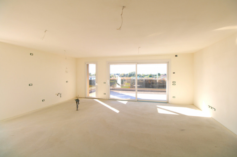 SAN GIACOMO: situato all'interno della nuova lottizzazione, condominio di nuova costruzione di so...