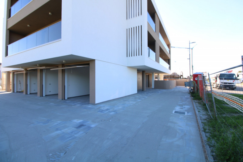 SAN GIACOMO: situato all'interno della nuova lottizzazione, condominio di nuova costruzione di so...