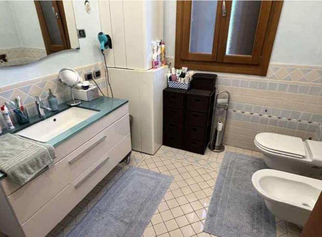 ASTA
Scopri questa splendida villa situata nel cuore di Villafranca Padovana, un comune che combi...