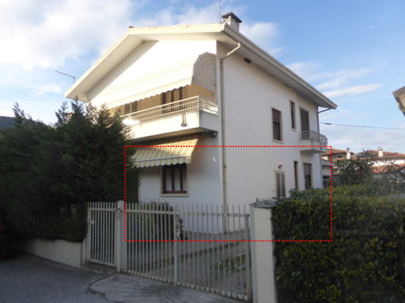 ASTA
Scopri questa imperdibile opportunità di acquisto: un appartamento di circa 136 mq situato a...