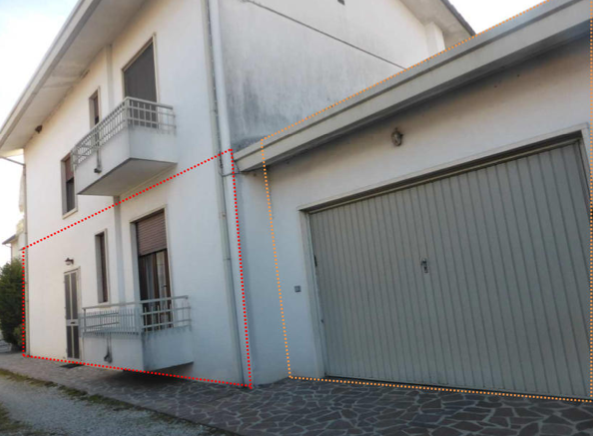 ASTA
Scopri questa imperdibile opportunità di acquisto: un appartamento di circa 136 mq situato a...