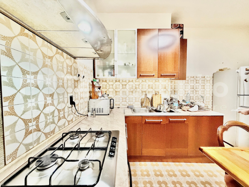 A pochi minuti da Lonigo, nella tranquilla frazione di Bagnolo, proponiamo in vendita una casa si...