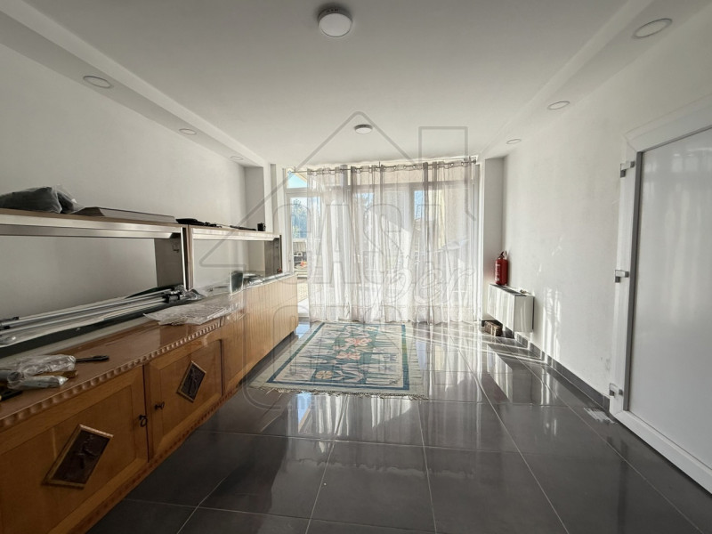 Splendida casa singola in stile veneto, immersa nella tranquillità della campagna. La proprietà t...