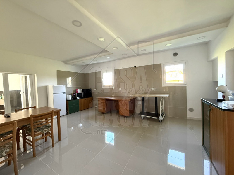 Splendida casa singola in stile veneto, immersa nella tranquillità della campagna. La proprietà t...