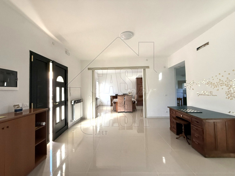 Splendida casa singola in stile veneto, immersa nella tranquillità della campagna. La proprietà t...