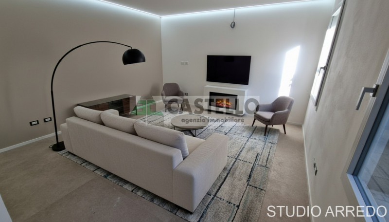 PADOVA – ZONA STANGA
Villa singola ristrutturata in classe A4 con ampi spazi e comfort moderni

C...