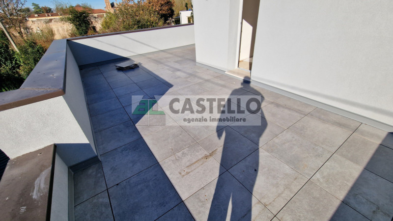 PADOVA – ZONA STANGA
Villa singola ristrutturata in classe A4 con ampi spazi e comfort moderni

C...