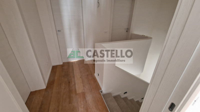 PADOVA – ZONA STANGA
Villa singola ristrutturata in classe A4 con ampi spazi e comfort moderni

C...