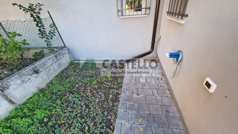 PADOVA – ZONA STANGA
Villa singola ristrutturata in classe A4 con ampi spazi e comfort moderni

C...