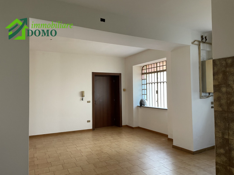 Schio: Mini Appartamento piano terra piccolo contesto di sole sei unità  info 0445 824740

Buoni ...