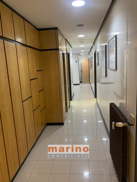 PADOVA VIA NAZARETH 
Ufficio al piano terra in ottimo contesto condominiale con servizio di porti...