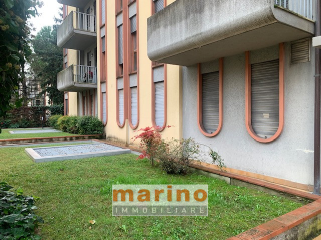 PADOVA VIA NAZARETH 
Ufficio al piano terra in ottimo contesto condominiale con servizio di porti...